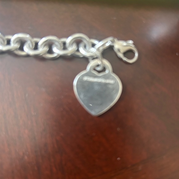 Return to Tiffany® Heart Tag Charm Bracelet - Picture 5 of 8